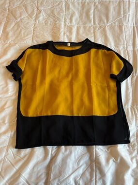 Colorblock Mustard and Black Short Sleeve Top